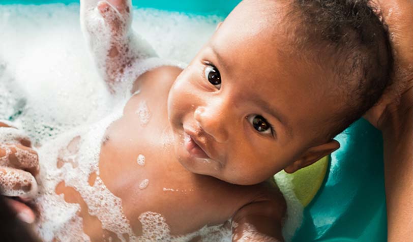 Aveeno Baby Bathtime Solutions Gift Set, 4 ct